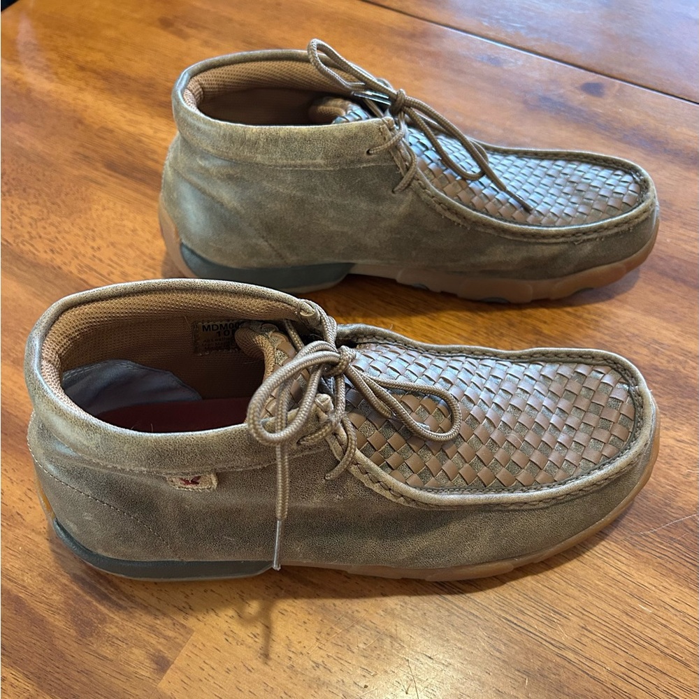 Twisted X Men's Chukka Driving  Moc, MDM0033, Brown Basket Weave, Size 10M, EUC